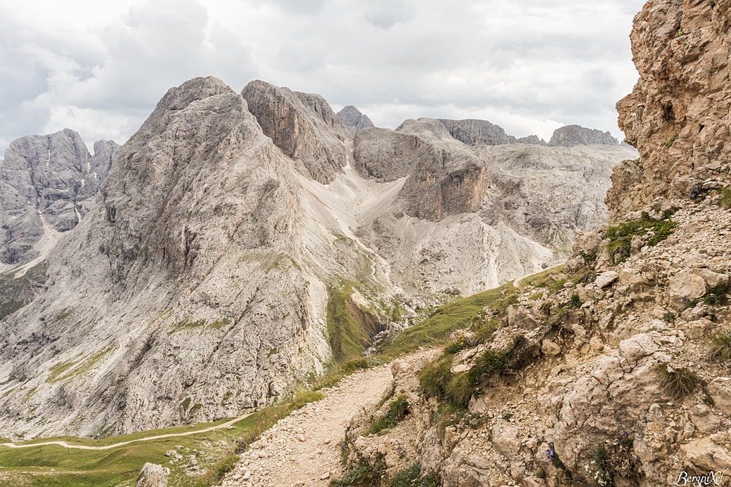 Wir wandern auf traumhaften Pfaden...